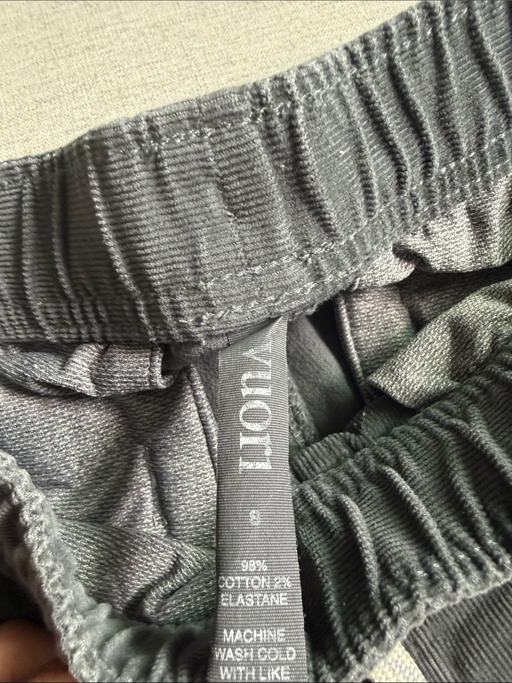 Vuori Men's stretchy Corduroy Shorts - Charcoal Gray - Picture 4 of 5